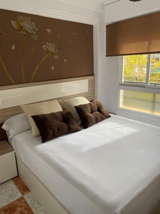 Apartamento Silda Torre Del Mar Eksteriør bilde